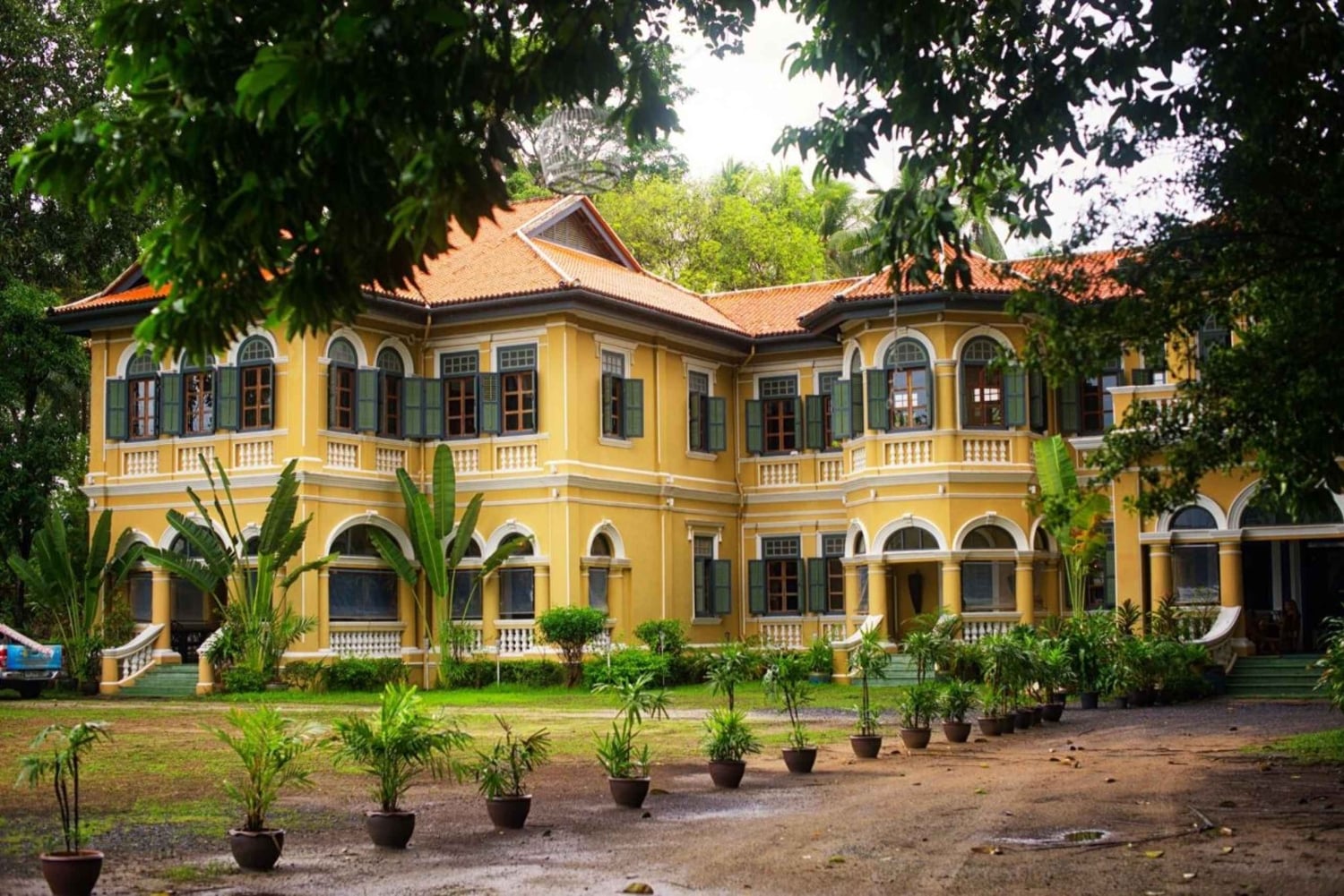 プーケット - ブルー エレファントのタイ料理教室と市場ツアー