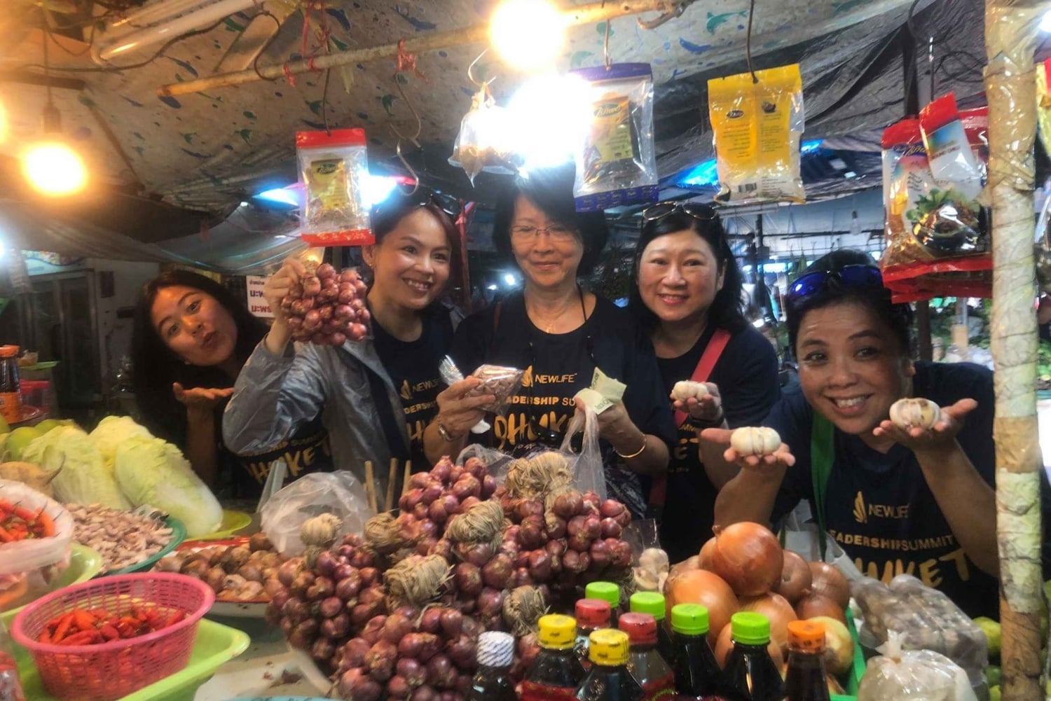 プーケット - ブルー エレファントのタイ料理教室と市場ツアー