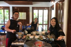 Phuket - Blue Elephant Thai Cooking Class med markedstur