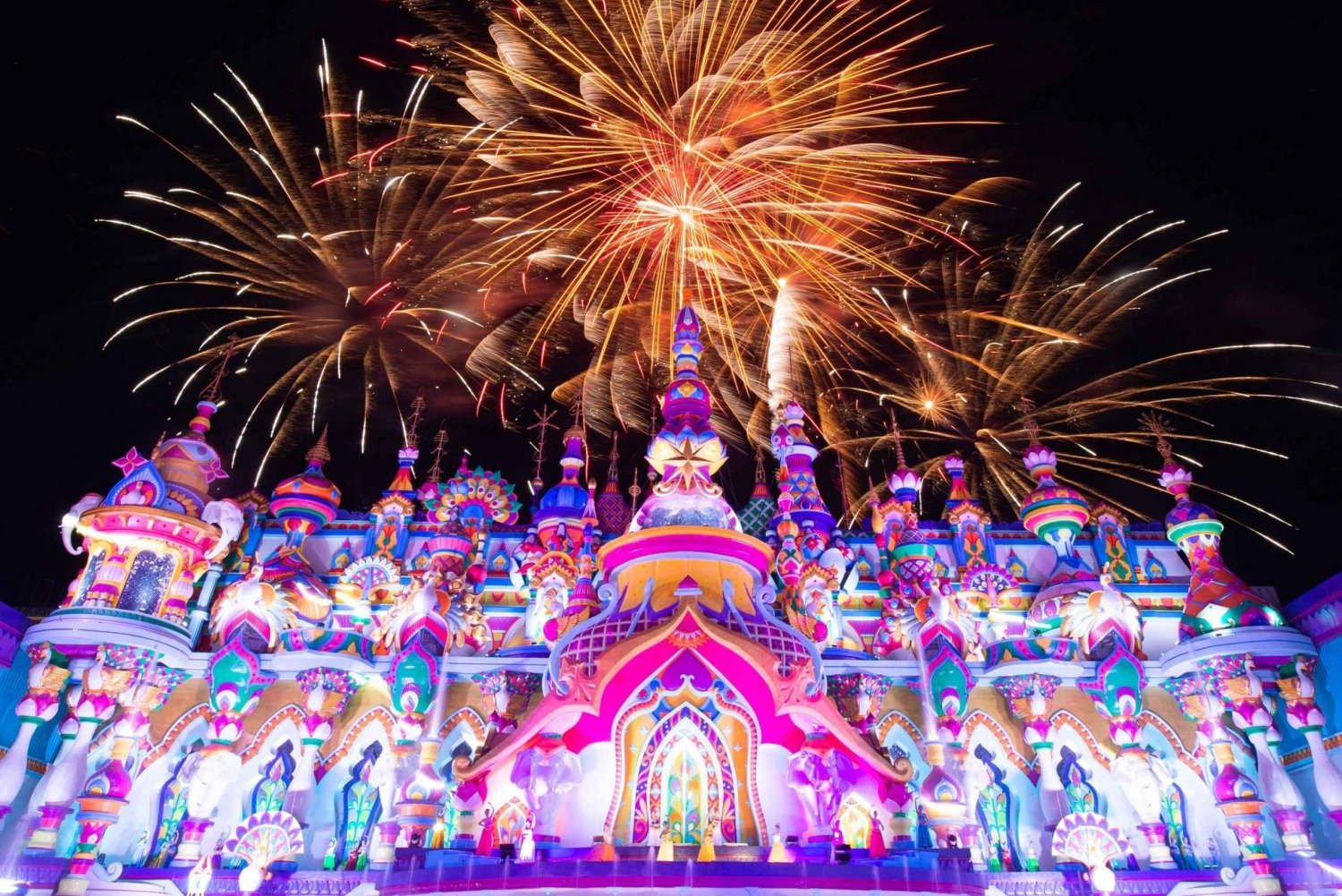 Phuket: Inträdesbiljett till Carnival Magic Experience