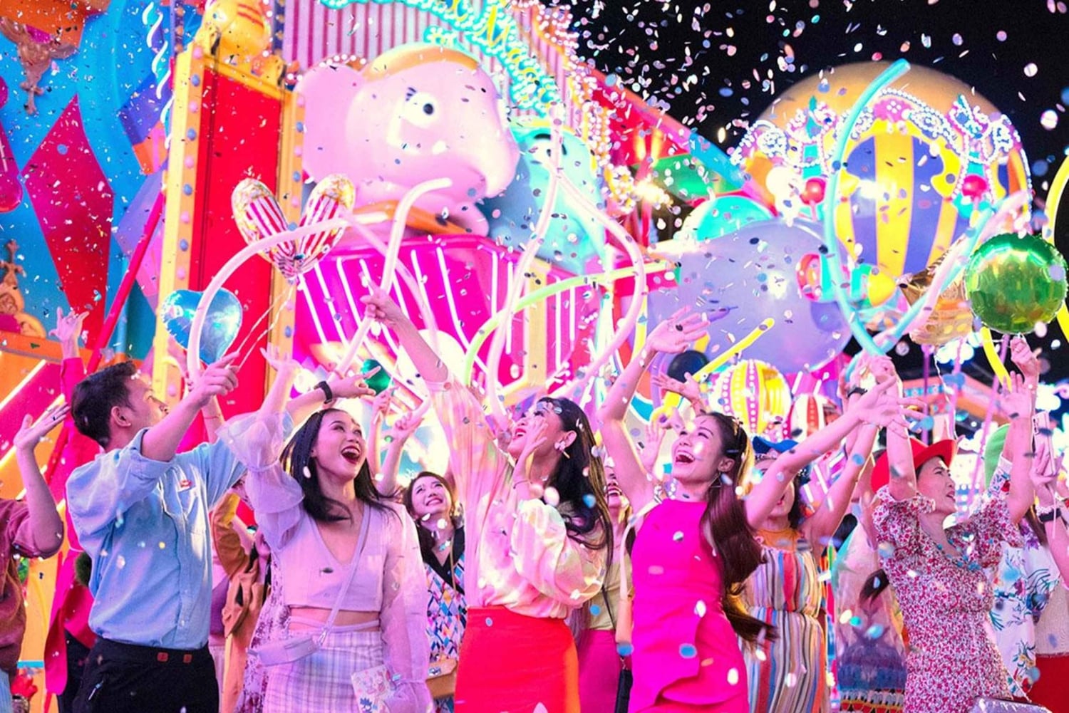 푸켓 카니발 매직쇼와 뷔페 디너