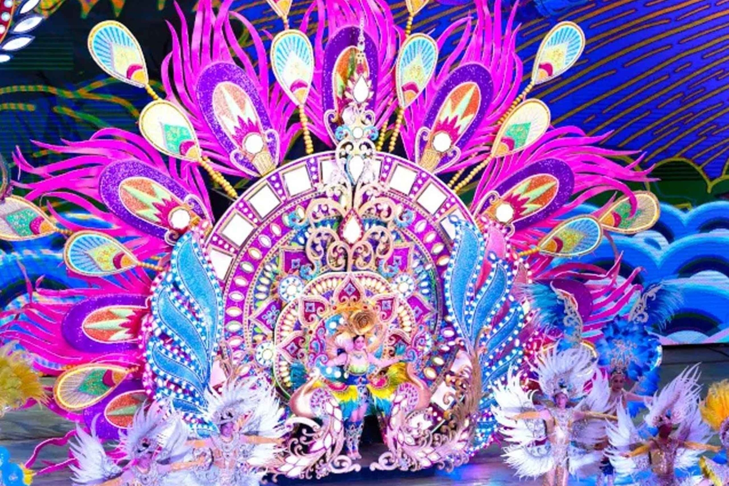 Phuket: Parque temático Carnival Magic e experiência de espetáculo