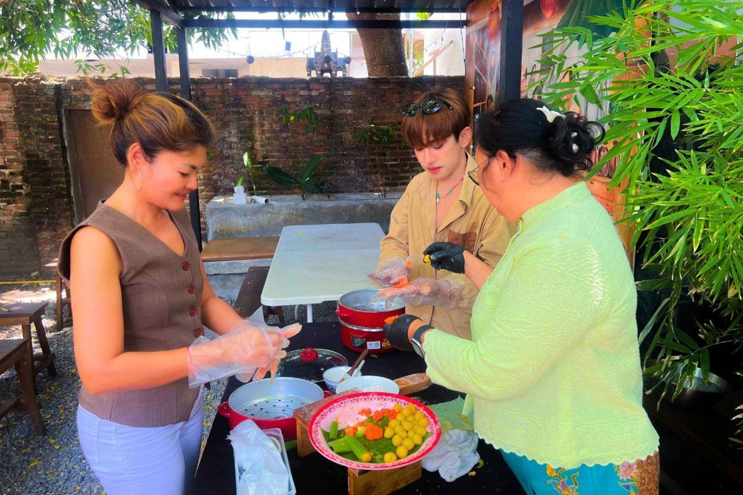 Phuket: City Tour and Cooking Class with Phothong Ride