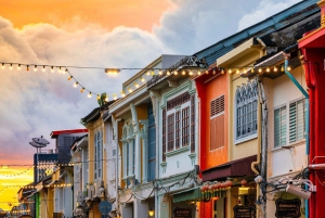 Phuket: Stadsvandring och matlagningskurs med Phothong Ride