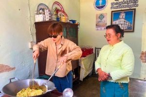 Phuket: City Tour and Cooking Class with Phothong Ride