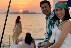 푸켓 산호섬과 라차섬 쌍동선 크루즈와 점심 식사