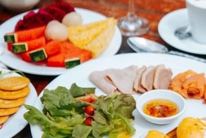 Пхукет: сноркелинг на островах Коралловый и Рача с обедом