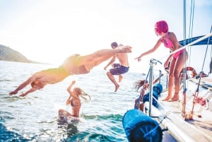 Phuket: Katamarantur med lunsj i korall- og Racha Islands-øyene