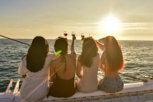 Phuket: Katamarantur med lunsj i korall- og Racha Islands-øyene