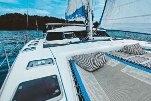 Phuket: Katamarantur med lunsj i korall- og Racha Islands-øyene