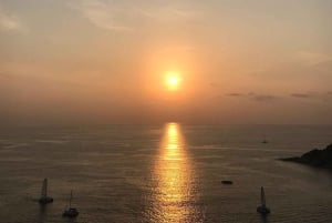Phuket: Isola dei Coralli in catamarano con cena al tramonto