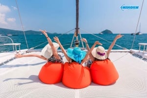 Phuket: Coral Island Day Trip and Sunset Dinner by Catamaran