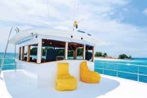 푸켓 산호섬 스노클링과 선셋 카타마란 크루즈