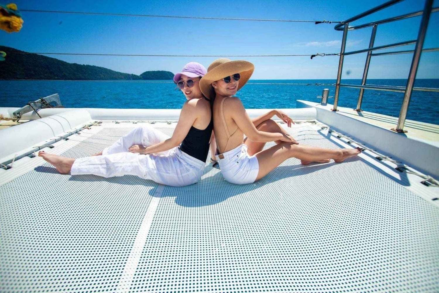 فوكيت: جزيرة المرجان وعشاء عند غروب الشمس على متن قارب الشراع