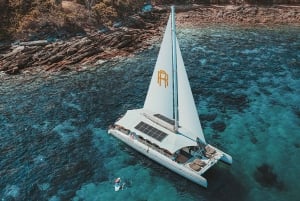 Phuket: Luksusowy rejs katamaranem z zachodem słońca i koralowcami