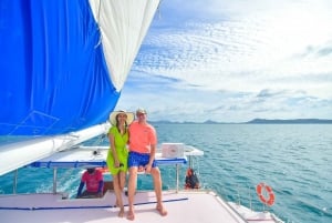 Phuket: Wycieczka łodzią koralową na wyspę koralową z zachodem słońca