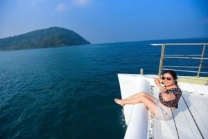Phuket: Coral Yacht-båttur til Coral Island med solnedgang