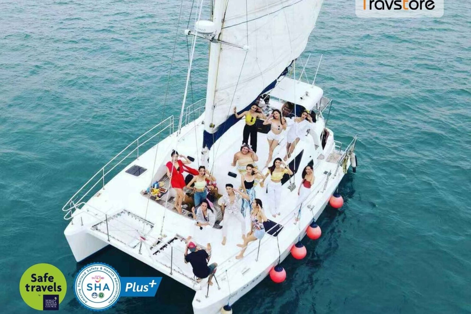 푸켓 카타마란으로 산호와 라차 섬 당일 여행