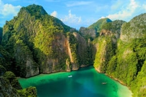 Phuket: Schnellboot nach Phi Phi, Bamboo, Schnorcheln & Mittagessen