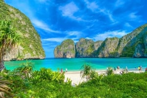 Phuket: Schnellboot nach Phi Phi, Bamboo, Schnorcheln & Mittagessen