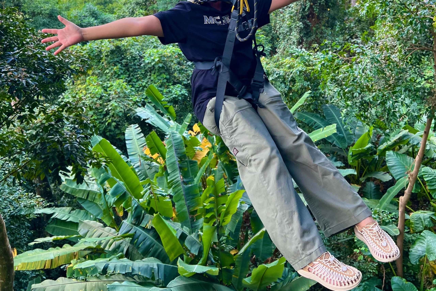 Phuket: Elefantreservat og zipline-eventyr-kombination