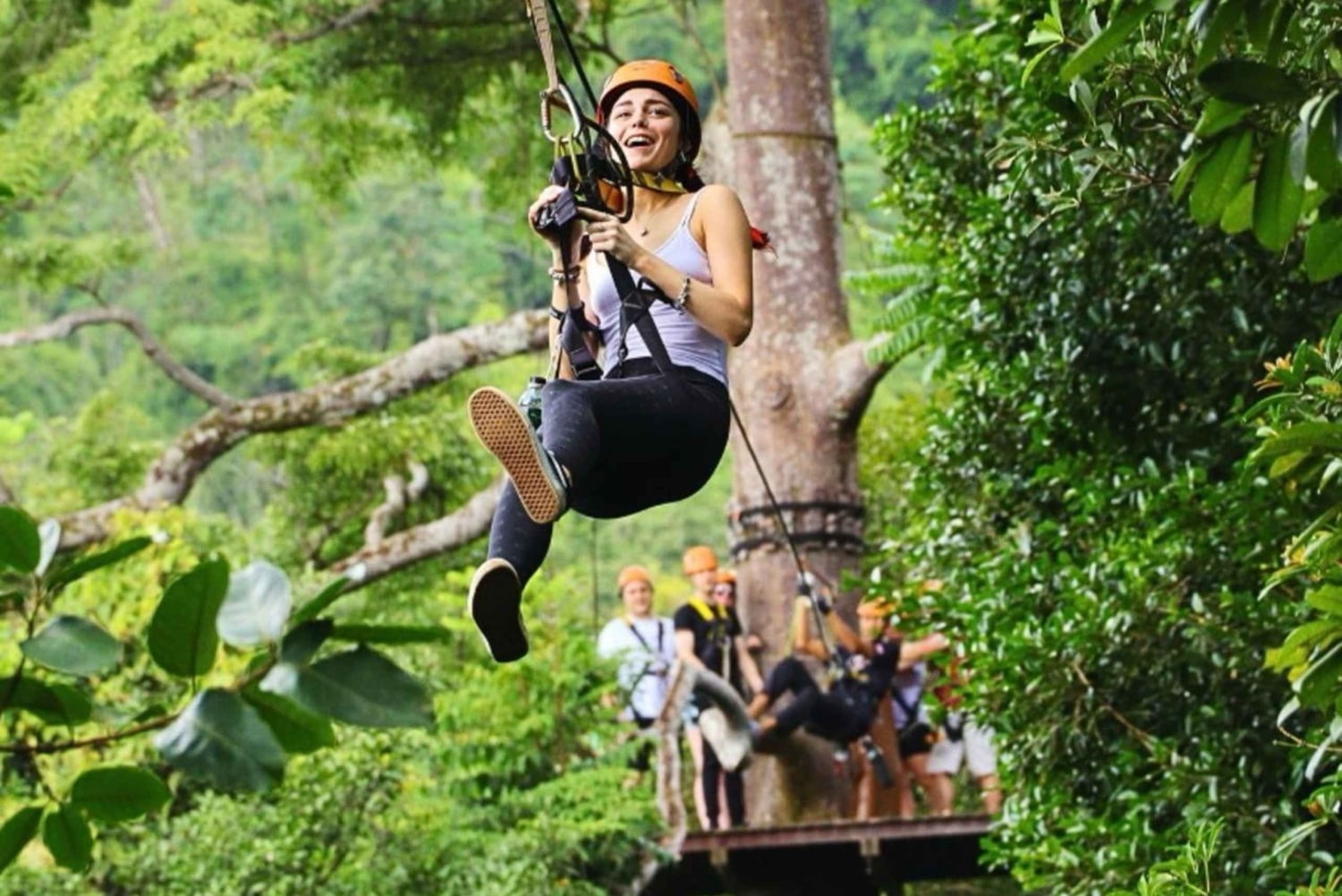 Phuket: Aldeia dos Elefantes e Tour pela Cidade com Zipline e ATV