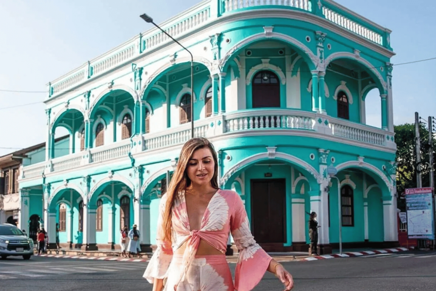 푸켓 매혹적인 카바레 나이트 체험