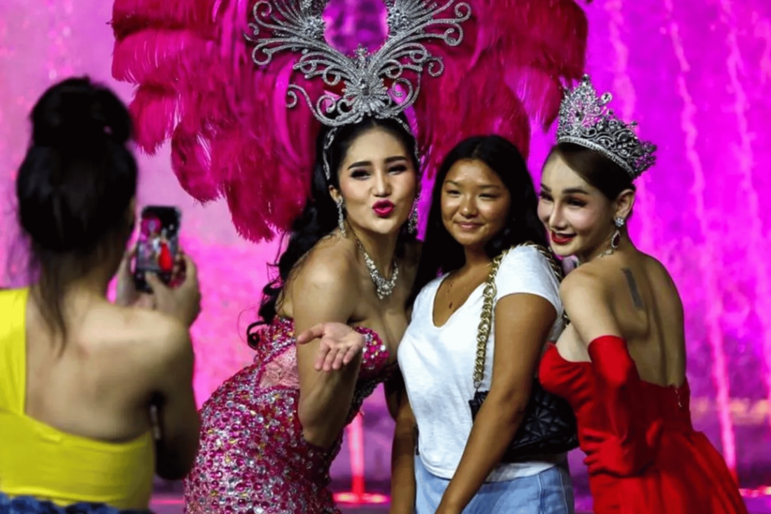 푸켓 매혹적인 카바레 나이트 체험