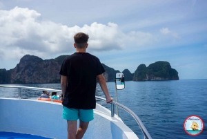 Phuket: Ferry Transfer to/from Phi Phi Tonsai or Laem Tong