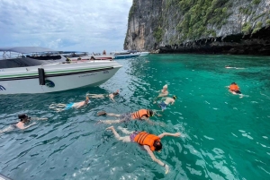 Phuket: Full Day Early Bird to Phi Phi Island & German Guide