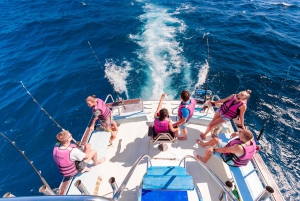 Phuket: Pesca deportiva y curricán en barco con almuerzo
