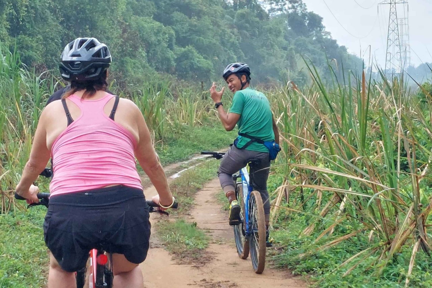 Phuket: Tour di mezza giornata in bicicletta nella campagna con pranzo