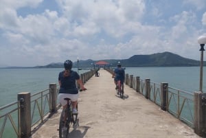 Phuket : Visite d'une demi-journée à vélo dans la campagne avec déjeuner