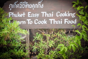 Phuket: Half Day Easy Thai Cooking Class & Local Market Tour
