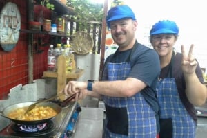 Phuket: Halve dag eenvoudige Thaise kookcursus en lokale markttour