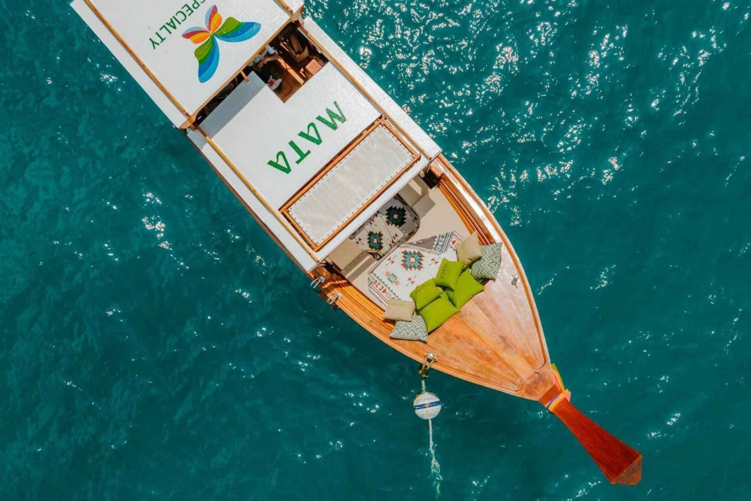 푸켓 : 마이톤과 산호로가는 반나절 럭셔리 롱테일 보트