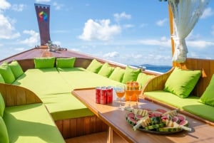 Phuket: Half Day Private Longtail Boat Trip with Snorkeling