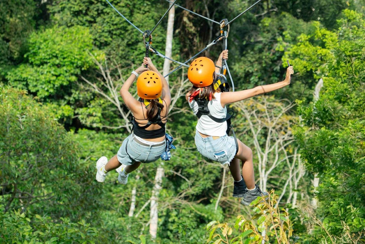 Phuket: Korkein zipline-seikkailu Patong Mountain View'ssa