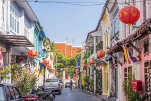Phuket Highlights: Small Group City Tour with Rum Cocktail