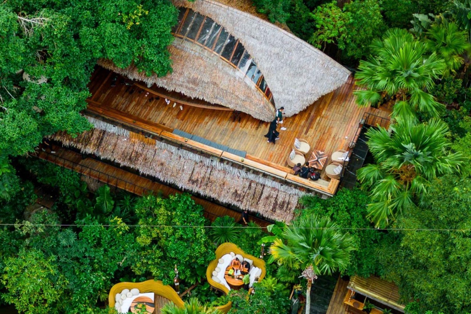 Phuket: Instagrammable Cafes Tour with Hotel Pickup