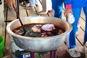Phuket: passeio de meio dia à Intara Farm e à fábrica de pérolas com almoço