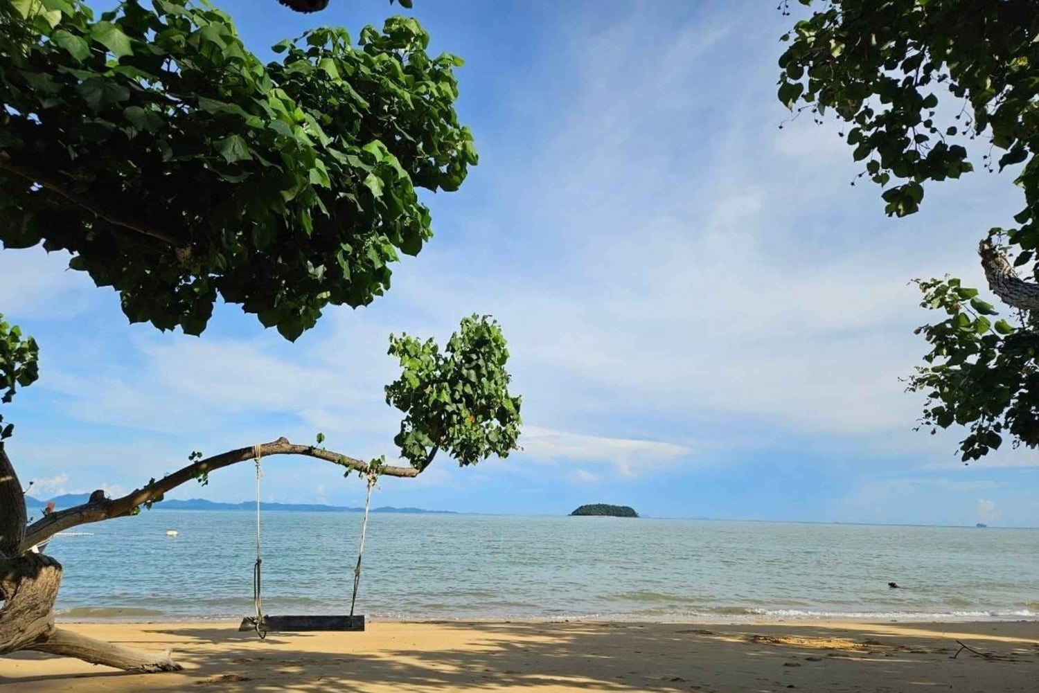 プーケット：ジェームズ・ボンド5島スピードボートツアー（ランチ付き）