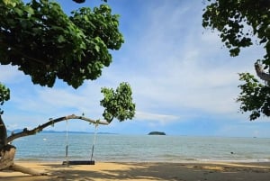 Phuket: James Bond 5 Islands Speedboat Tour with Lunch