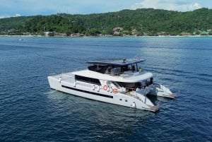 Phuket: James Bond Island Canoeing & Sunset Yacht Dinner