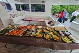 Phuket: James Bond Island Canoeing & Sunset Yacht Dinner