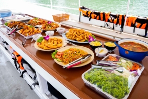 Phuket: Excursión de un día en barco por la isla de James Bond y en canoa