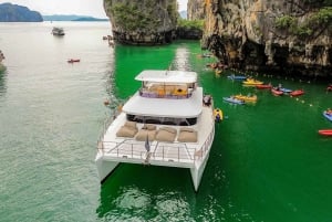 Phuket: La isla de James Bond y la bahía de Phang Nga en yate Premium