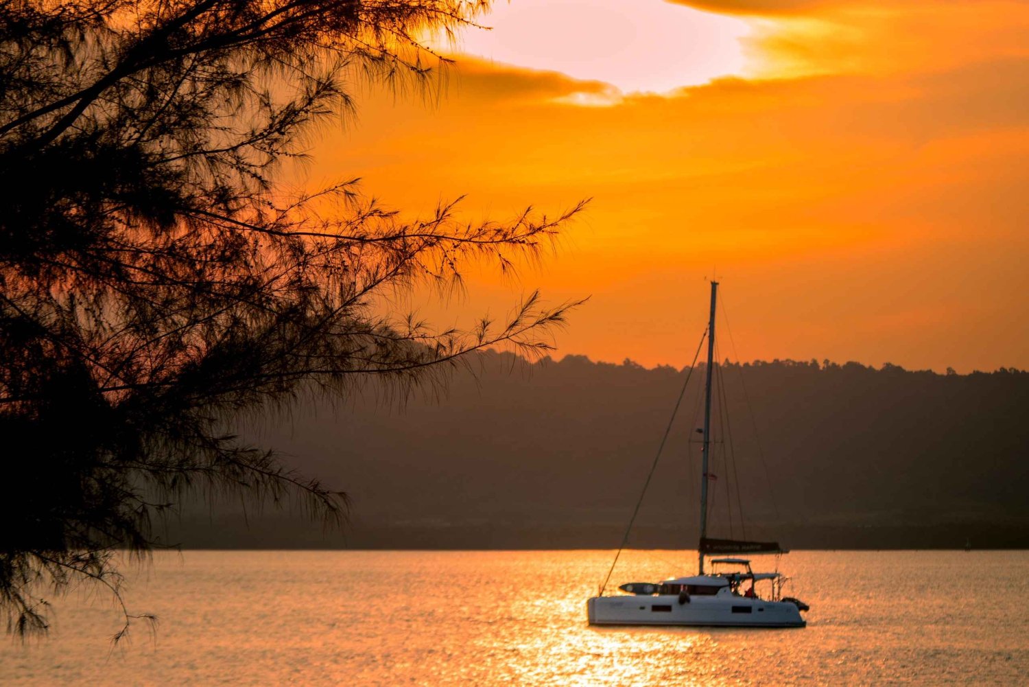 Phuket : excursion en hors-bord à l'île James Bond et dans la baie de Phang Nga