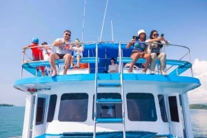 Phuket: James Bond-øya i stor båt med kanopadling