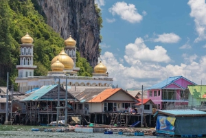 Phuket: A ilha de James Bond num barco de cauda longa e o templo do dinheiro